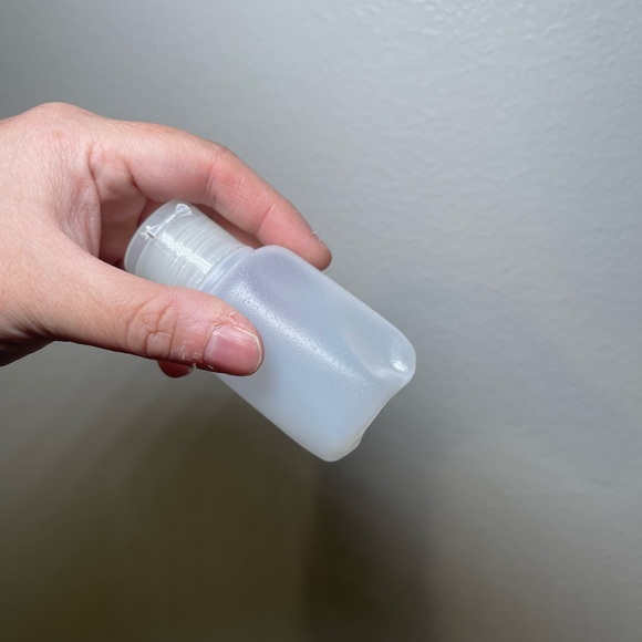 NEW Modella Floral Quilted Women's Travel Bag - Picture 12 of 12